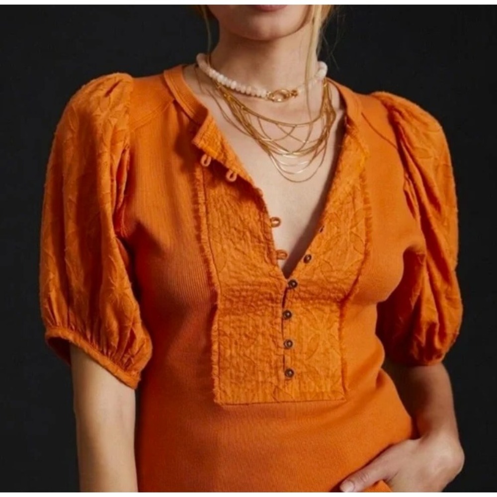 Anthropologie Pilcro Bella Puff‎ Sleeve Henley Top Orange SZ Small holiday boho
